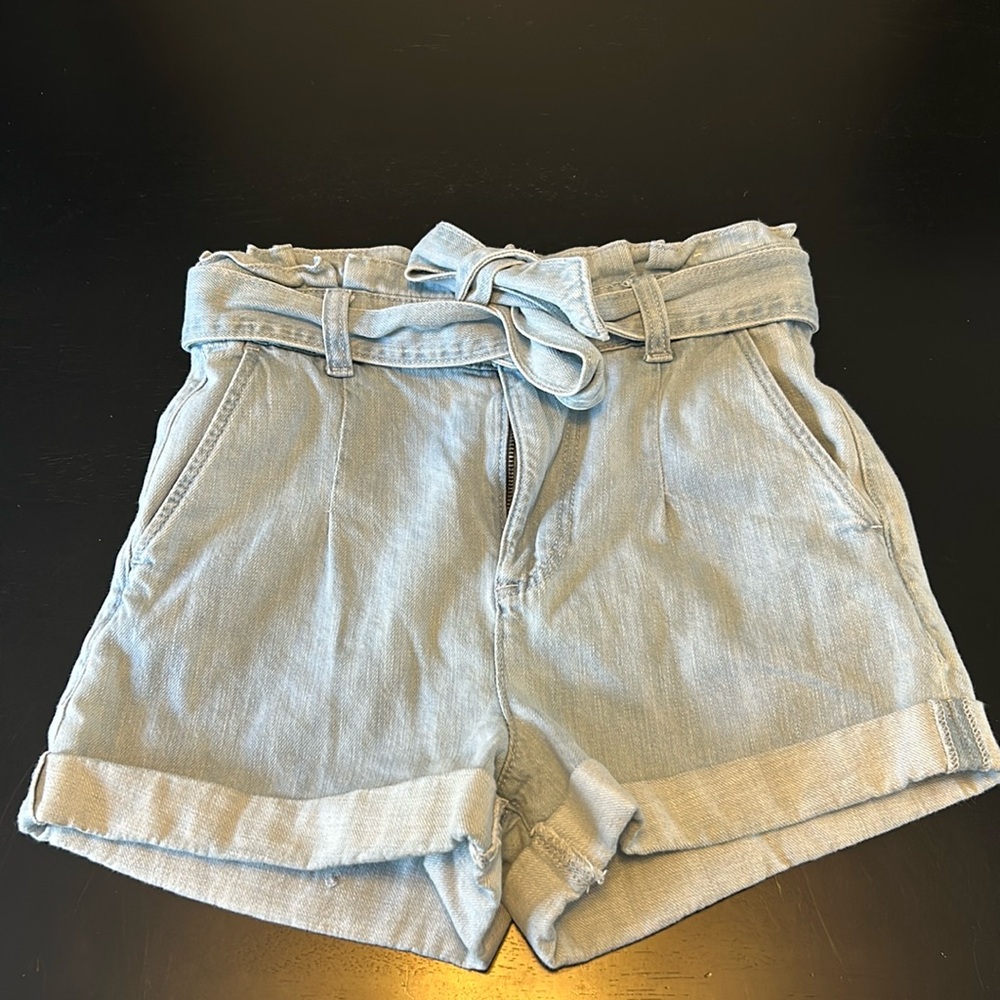 Women’s size 0 express shorts